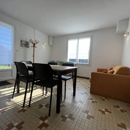 Maison Chaleureuse A La Cotiniere, Plage A 300m, 4 Pers, Parking, Menage Inclus - Fr-1-246a-191 펜션
